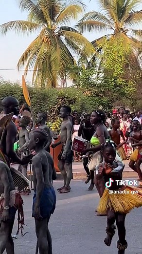 Carnval in Guinea-Bissau 2024! Snippets, you had to be there I guess 😋 #fyp #guineabissau #carnval #dancing #carnval2024 #palop #paloptiktok🇬🇼🇦🇴🇨🇻🇸🇹🇲🇿
