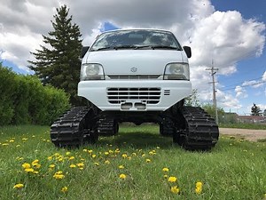 Turbo Suzuki Carry Mini Truck On Tracks