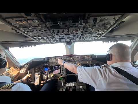 BOEING 747 LANDING in New York, JFK Airport. cocpit view with full radio communications