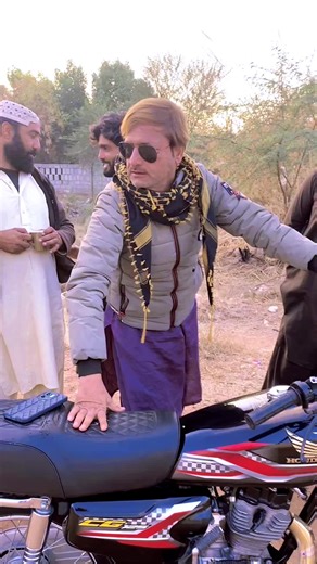 شاہزیب موٹرز پکی موڑ🏍️ (@shahzaib_motors)’s videos with original sound - شاہزیب موٹرز پکی موڑ🏍️