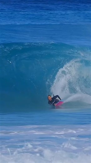 Andre Botha on Instagram: "Small kine drainpipe ✌️ @662mob @empireboards @allyswimfins @662rideshop @clarklittleclothing @wavesoftheworldyoutube @diffeyewear @vertra @freestylewatches @sen_no_sen #bodyboarding #boogieboard #surf #trending"