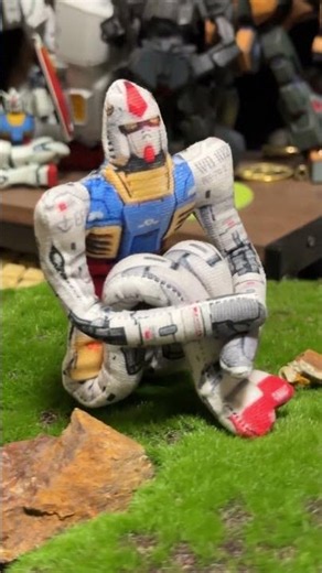 RX78 Gundam? Version with poor animation quality, infinite range of motion. A somewhat lonely-loo...