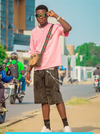 Réponse à @alidaqueen16 boss choco #viraltiktok #picture #togolais228🇹🇬 #tiktokviral #surprise @J.meilleur JM @PARADIS CLUB 🌍 @Gossip🥰🤸Girl💥🌘🥀🦋 @PrincesseLanna🍇🍇🍇😍🥰😘 @CLINTON JOSHUA FAN @abitormakafuiofficiel @last Born 🌺 @GIGI Empire @Regina_zaram @Joachin ✞ Migos @Binta🥰 @Black h 🇹🇬✨