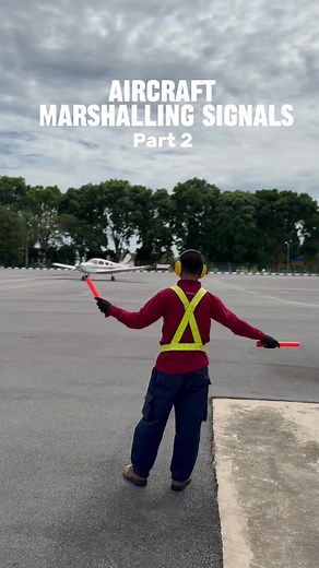 Air Marshalling Signals: Essential for Smooth Takeoffs & Safe Landings