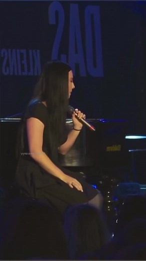 33K views · 2.1K reactions | She has this unique and distinct voice  Evanescence's Amy Lee performs 'The Change' off their self titled album. Happy Birthday our Queen  #fyp #foryourpage #amylee #fypシ #evanescence #rockband #evanescencephilippines #fallen20thanniversary #fallen #thechange #birthday #taylorswif | Evanescence Philippines | Facebook