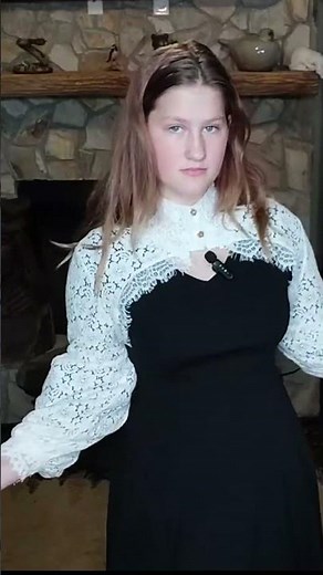 This Cocktail Dress Is So Elegant!