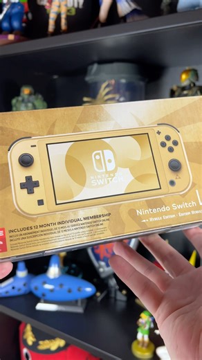 Let’s take a look at the Nintendo Switch Lite : Hyrule Edition. Is this the best Nintendo Switch?