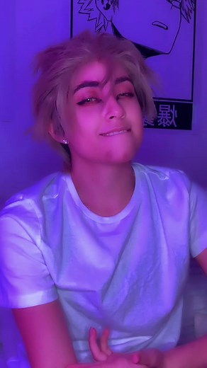 Hawks Cosplay: Get Ready to Soar with this Amazing Costume!