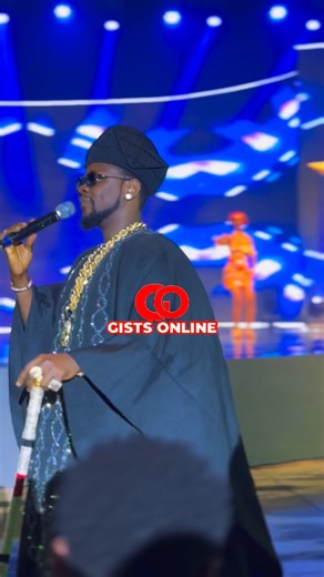 Gists Online on Instagram: "Grand entry of Nigerian musician,Kizz Daniel on stage at the Reffa Awards 2025 #gistsonline"