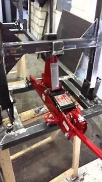 Hebebühne für ein Motorrad.