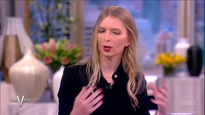 42K views · 795 reactions | Chelsea Manning, who helped release more than 700,000 military intelligence documents and her sentence was later commuted by Pres. Obama, shares why she's telling her story in her memoir 'README.txt.' "I feel like my own story has often been lost." abcn.ws/2RiH3wd | The View | Facebook