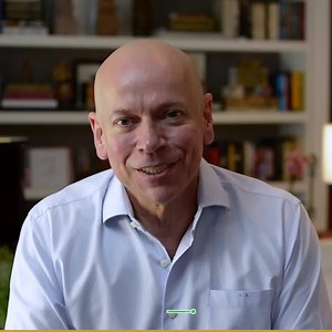 4.2K views · 10K reactions | Solidão? Infelicidade? Tristeza? - Participe da minissérie Felicidade sem Fórmula. | Leandro Karnal | Facebook