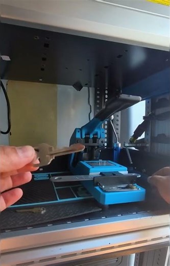 Cutting Kwikset keys to factory spec with the blue punch machine