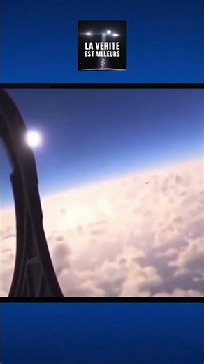 ★ UFO filmed by a US Air Force A-10 fighter jet - 2024