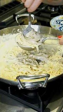 How to Plate Pasta Like an Italian in 60 Seconds