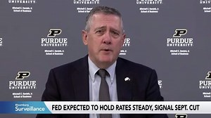 Stocks Sink as Economic Jitters Fuel Rush to Bonds: Markets Wrap