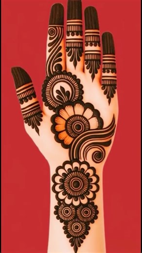 Babli Mehndi on Instagram: "🌸Beautiful Flower Mehndi Design 🌿 Simple & Trendy Henna Art💫👍 Mehndi# remehndi #mehndidesign #henna #mehndiart #mehndivideo floralmehndi easymehndi beautifulmehndi mehndidesigns mehndiartist mehndidesign2025 reelitfeelit reels reelsinstagram viralreel foryou explorepage trendingreels bablimehndidesign hennaart handart designtutorial mehndilover indianmehndi simplemehndi"