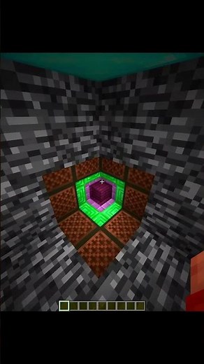 Minecraft BUT I’m Stuck in an Endless Loop… 😵🔥#minecraft #shorts