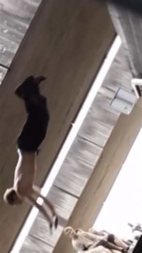 DELUXE SNIPPET🏃🏃 TRINKET TAPE OUT NOWW!!! ON ALL PLATFORMS 🚨🔥 FIND US ON!! • YT: gizmos-n-gadgets • SC: G&G (Trinketville) • SPOTIFY: Gizmos and Gadgets • IG:_gizmos.gadgets #undergroundrap #underground #explorepage #undergroundrapper #viralvideos