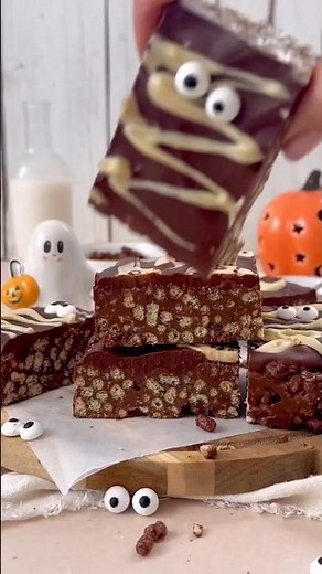 Chocolate Halloween Crispy Bars