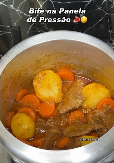 Bife na panela de pressão: receita fácil e suculenta