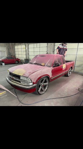 Checkout how i brought this 1998 Chevy S10 back to life. #rides #whips #bigrims #irocsoneverything #chevy #24s #chevrolet #rebuild #custom #whipgameproper #chevys10 #s10pickup #pickuptruck