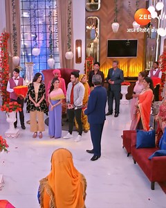 301K views · 7.9K reactions | Ranbir ne kiya apna challenge poora, jisse Prachi ko karna pada uska aur Mihika ka swaagat. Dekhiye #KumkumBhagya, har roz, raat 9 baje, sirf #ZeeTV par aur kahin bhi, kabhi bhi #zee5shows par - https://zee5.onelink.me/RlQq/twKKBZEE5 #ZeeOnTheGo #EkNayiShuruwaat #MugdhaChaphekar #KrishnaKaul | ZEE TV | Facebook