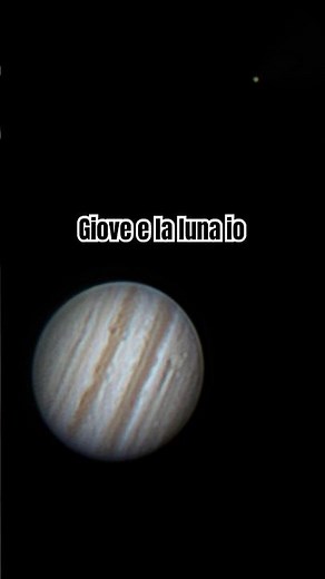 Giove e la luna io che si allontana piccolo timelapse.
