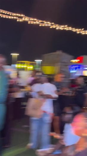 BellaNaija on Instagram: "Can you still sing all the “12 Days of Christmas” lyrics? 😁 @jamesonngr 📍 Jameson 12 days of Christmas #Jamesonngr #MustBeAJameson #JamesonChristmasTree"