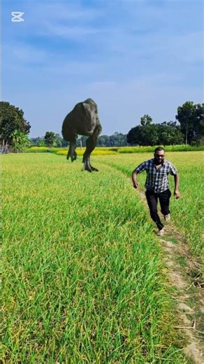 Big Dinosaur Attacks a Man 😱 | Epic Survival Scene