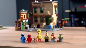 15 reactions | Take a look inside the exclusive NEW LEGO® Ideas 123 Sesame Street which features five all-new minifigures including the adorable Big Bird, Cookie Monster, Elmo, Bert and Ernie. | LEGO Stores ME | Facebook