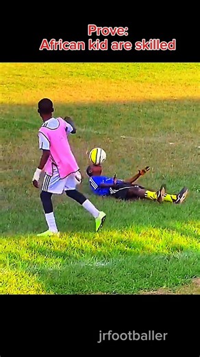 African kid Are Skilled #africanfootball #skills #soccer