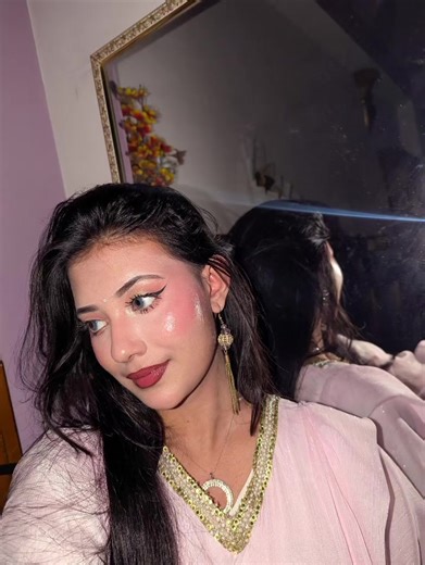 The most requested makeup tutorial is here guys.🌸🎀 Show your valuable opinions and love.🤗 . . . . . . . #fyp #makeuptutorial #desi #pink #explore