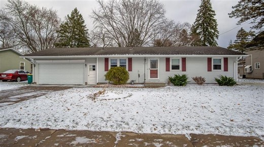 2719 Mercury Ave, Eau Claire, WI 54703 - MLS 1597318 - Coldwell Banker