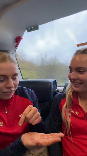 “a naked frog” 🐸😭