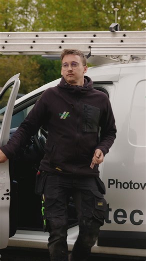 Parfois, le peignoir, le plaid et le chauffage qui consomme au max… ne suffisent plus 🥶 Alors Volteco intervient pour installer une pompe à chaleur avec effet immédiat 🔥 Et là ? Silence, chaleur ambiante et confort sans culpabilité 😍 En 2025, 𝐥𝐞 𝐯𝐫𝐚𝐢 𝐥𝐮𝐱𝐞 𝐧’𝐞𝐬𝐭 𝐩𝐚𝐬 𝐝𝐞 𝐜𝐡𝐚𝐮𝐟𝐟𝐞𝐫 𝐩𝐥𝐮𝐬 𝐦𝐚𝐢𝐬 𝐝𝐞 𝐜𝐡𝐚𝐮𝐟𝐟𝐞𝐫 𝐦𝐢𝐞𝐮𝐱 💥 Volteco, parce que le soleil mérite toute notre énergie ☀️ | Volteco