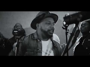 HOLD ON (feat. Deon Kipping, Esteban Ramos & Alaina Brown) | The Huddle Worship