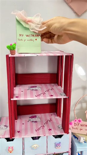 Diy kệ decor bàn học đơn giản | Simple storage shelf made from cardboard. #diy #cardboardcraft