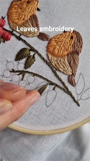 Stitching leaves 🍃🧵Robin Bird pattern ✨ #embroidery #tutorial #diy #handmade #craft #stitch #art
