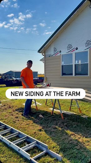 Big things are happening at The Farm! Matthew’s officially on siding duty, and let me tell you—watching it all come together is so satisfying. This sweet little farmhouse is getting a whole new look… and we can’t wait for you to see it. ✨But here’s the fun part: We haven’t painted it yet… Can you guess what color we picked?! 🎨 (We think you’re going to love it—it’s timeless, cozy, and just a little unexpected.) Drop your guesses below and stay tuned for the big reveal! 🏡💛 #TheFarmProject #Ele