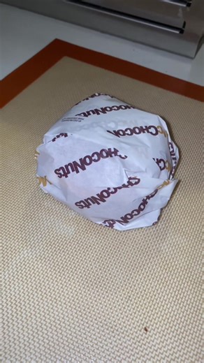 Découvrez le McChocoNuts, le burger sucré parfait