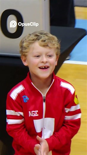 7-Year-Old Plays High-Stakes Briefcase Game on Court!.mp4