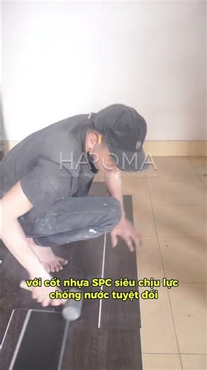 Installation guide for SPC interlocking vinyl flooring to renovate tile floors | Wood-look vinyl ...