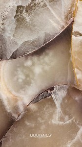 Marble ist ein zeitloser Trend, der deinen Nägeln immer wieder einen besonderen Touch verleiht! ✨ Wir haben in dem Video alle Marble Designs gesammelt, die wir bisher kreiert haben 😍 Hast du schon einmal eins unserer Marble-Tutorials nachgemacht? 💬 . . . . . #nails #nailart #nailsofinstagram #beauty #doonails #doonailsprofessional #tutorial #naildesign #nailstagram | Doonails