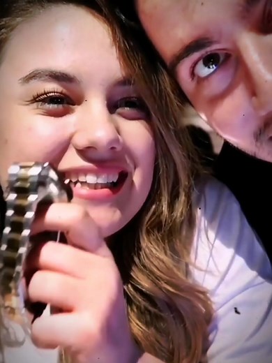 Enes Batur ve Başak Karahan Arasındaki Eğlenceli Şaka