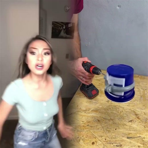 When mom’s slipper is ineffective 😰 #mom #halloween2020 #parents #spookyseason #asian#