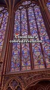 🪄 A room like a colored revelation:In the Sainte-Chapelle, the Bible is not read – it shines. 🪟In the 13th century, King Louis IX had this chapel built to preserve the most valuable relics of Christianity - including the crown of thorns of Christ. But what really looks heavenly are the 15 monumental stained glass windows, which unfold the entire history of salvation in over 1,100 scenes.🌈 On 640 square meters, colored light floods the room - a gothic total work of art in the style of Rayonnan