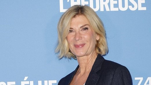 EXCLU - Michèle Laroque célibataire ou en couple ? Sa réponse fait mouche !