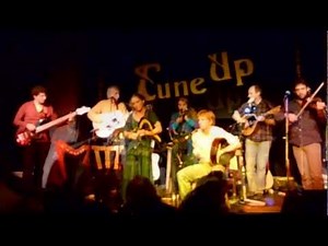 TUNE UP FOLK - Corn Rigs (live at Wodanhalle)