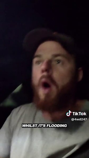 Simpson Desert's Unprecedented Water Levels Tackle 4x4